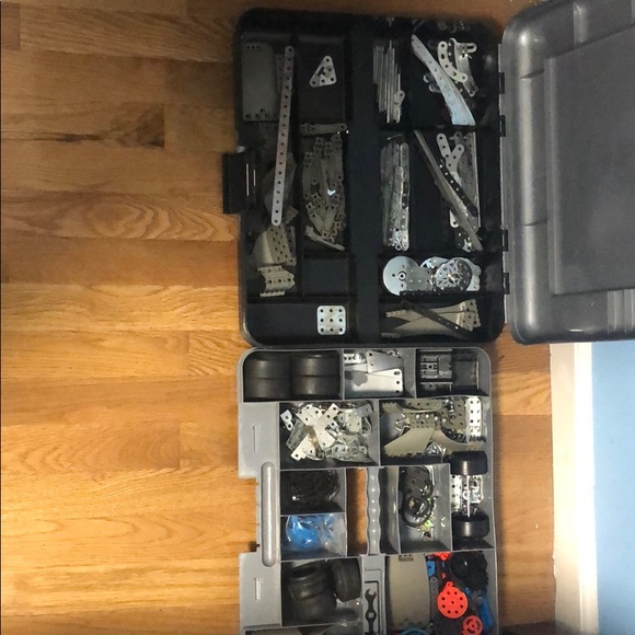 Toy - Picture 3 of 3